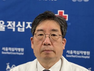 적십자의료원 초대 원장에 문영수 서울적십자병원장 취임