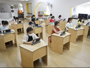 만남 시간↓ 환기↑ 감염 위험 감소… 과학적으로 증명