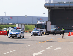 정부 직계약 모더나 백신 87만1000회분 17일 인천공항 도착