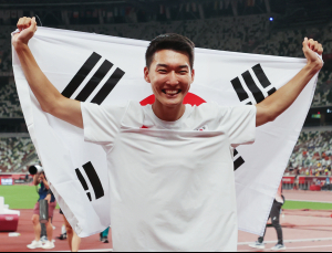 “자, 가자”...우상혁, 한국 육상 희망으로 날았다