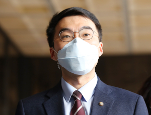 김남국 “이재명 아들 의혹 폭로” 기획주장에… 국민의힘 “고발” 