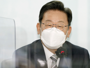 이재명 “대장동 특검 이미 요청”… 김문기 사망엔 ‘신중’