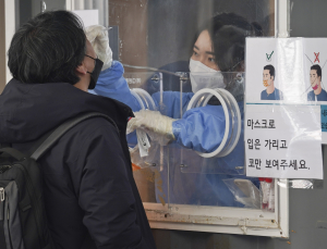 확진자와 밀접접촉했다면 PCR 검사 받아야 할까