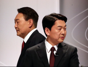 尹·安, 단일화 무산…“네 탓이오” 다시 공방