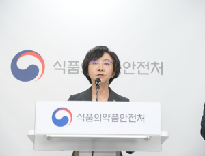 SK바사 백신, 추가접종·오미크론 숙제 남아