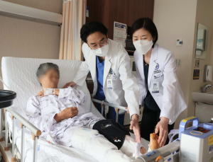 인공관절 수술 ‘조기회복 프로그램’, 통증 감소 효과 입증