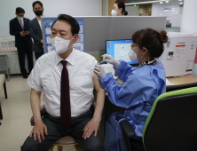 ‘각자도생’이 과학방역?… “사실상 무대책”