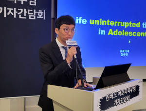 “청소년기 치료가 성인 아토피 막는 기회”
