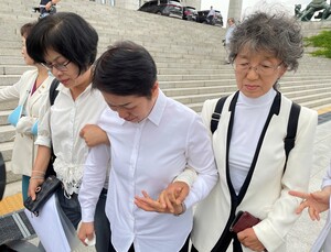 “다시 시작해야죠” 눈물 쏟은 간호협회