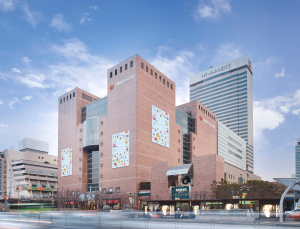 신세계백화점, CGV와 맞손…