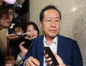 與 윤리위, ‘폭우 중 골프’ 논란 홍준표 징계논의 착수