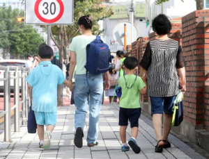 12세 이하 백일해 감염 확산…“추가접종 서둘러야”