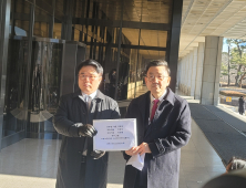 “이재명, 수술 새치기했다”…고발장 꺼내든 의사들
