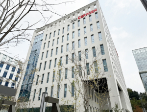 세라젬, 거북목증후군 임상 돌입…‘의료기기’ 입지 확대 