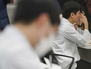 “성급했다”…‘의약분업 파업’ 주도 선배 의사의 직언