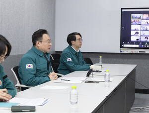 전공의 공백 메우는 ‘PA간호사’ 4000명…1300명 추가 예정
