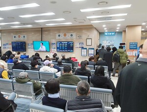 “의대 증원, 백혈병 초래” 의사회장 망언…환자들 “참담해”