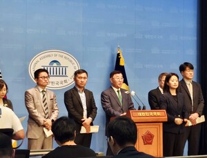 “국민연금 더 내고 더 받고, 64세까지 내자”…시민 선택 받았다