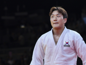 ‘연장 4분 접전’ 유도 이준환, 두 번 좌절 안긴 ‘숙적’에 또 무릎