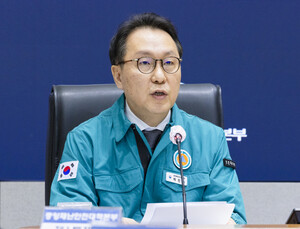 복지부 “의협 신임 회장, 의정갈등 해소 위해 대화하자”