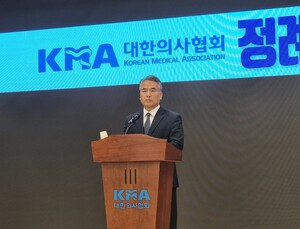 의대생 휴학 종용에 의협 뒷짐…“학생 스스로 결정”