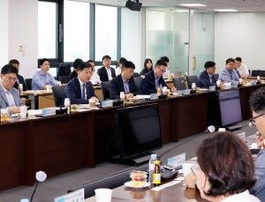 건보료율 3년 만에 인상…재정 건전성 확보 ‘물음표’