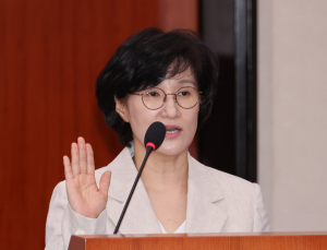 원민경 장관 후보자 “힘 있는 성평등가족부로 확대 개편 추진할 것”