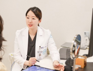 잘 쉬어도 판다처럼 짙어지는 다크서클