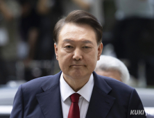 尹 ‘내란 혐의’ 재판, 16번 연속 불출석…“당뇨로 실명 위험”