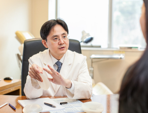 유방 재건 수술 후 정신건강…보형물이 자가조직보다 ‘우세’