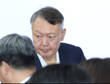 이틀 연속 법정행 나선 尹…태도 변화 이유는