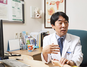 갱년기, 피할 수 없다면 다스려라… 한방 회복법 [건강 나침반]