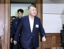 尹, 한덕수 재판부 강제구인 경고에 증인 출석