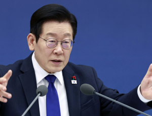 이 대통령, 탈모약·비만치료제 급여화 검토 지시…“의료보험에서 청년 소외감 줄여야”