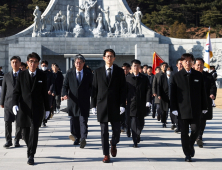 백승보 조달청장, 국립대전현충원 참배 [쿠키포토]