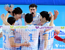 ‘정지석 23점’ 대한항공, 한전에 3-1 승리…1위 탈환 성공 [쿠키 현장]