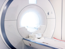 MRI 의료기관 인력 기준 완화에 영상의학계 ‘반발’…“환자 보호 못해”