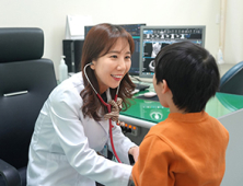 흔하지만 헷갈리는 소아 복통, 언제 병원 가야 할까?