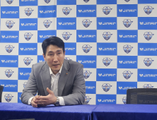 권영민 한전 감독 “선수들 정말 열심히 했다…KB전 이기면 올라간다” [쿠키 현장]