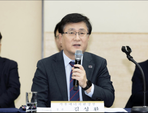 공공부문 차량 5부제 의무…민간은 일단 자율시행