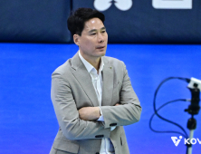 현대건설 강성형 “1차전 승리팀 100% 진출? 이번에 깨겠다”, GS칼텍스 “김천 갈 것” [쿠키 현장]