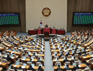 ‘환자기본법’ 국회 통과…“환자 중심 의료 전환점”
