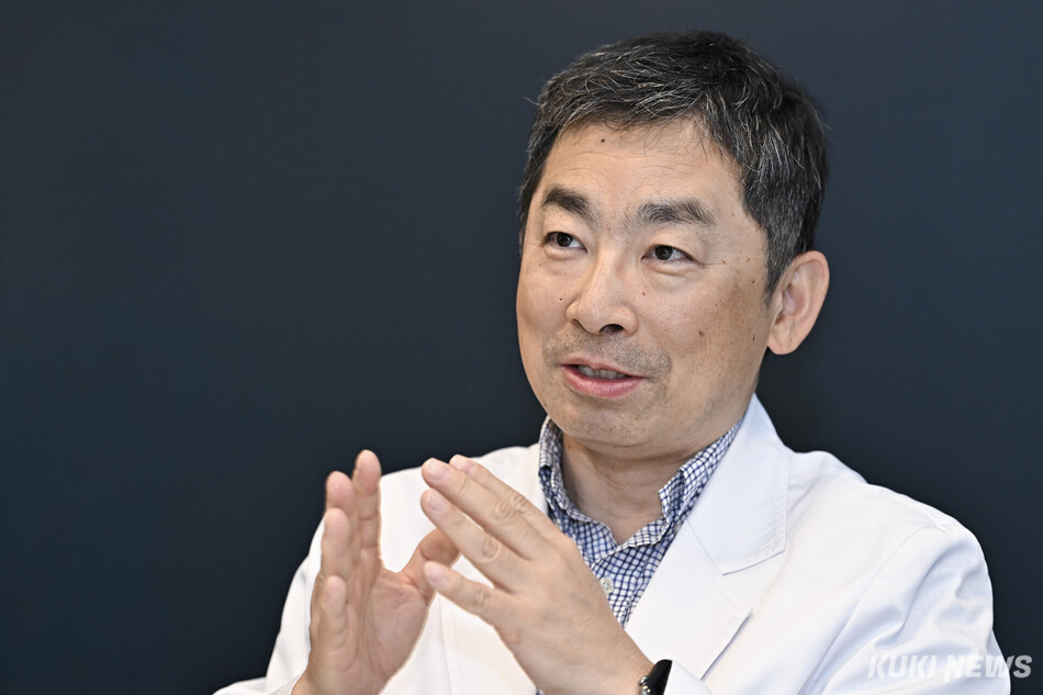 이영준 고려대 안암병원 소아청소년과 교수가 6월4일 서울 성북구 고려대 안암병원에서 쿠키뉴스와 인터뷰하고 있다. 남동균 기자