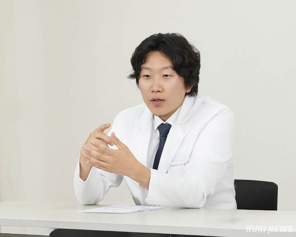 이용준 해운대백병원 혈액종양내과 교수가 쿠키뉴스와 인터뷰 하고 있다. 신대현 기자